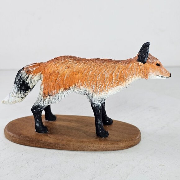 Red Fox Figurine Handcrafted From Wood With Base - Picture 5 of 8